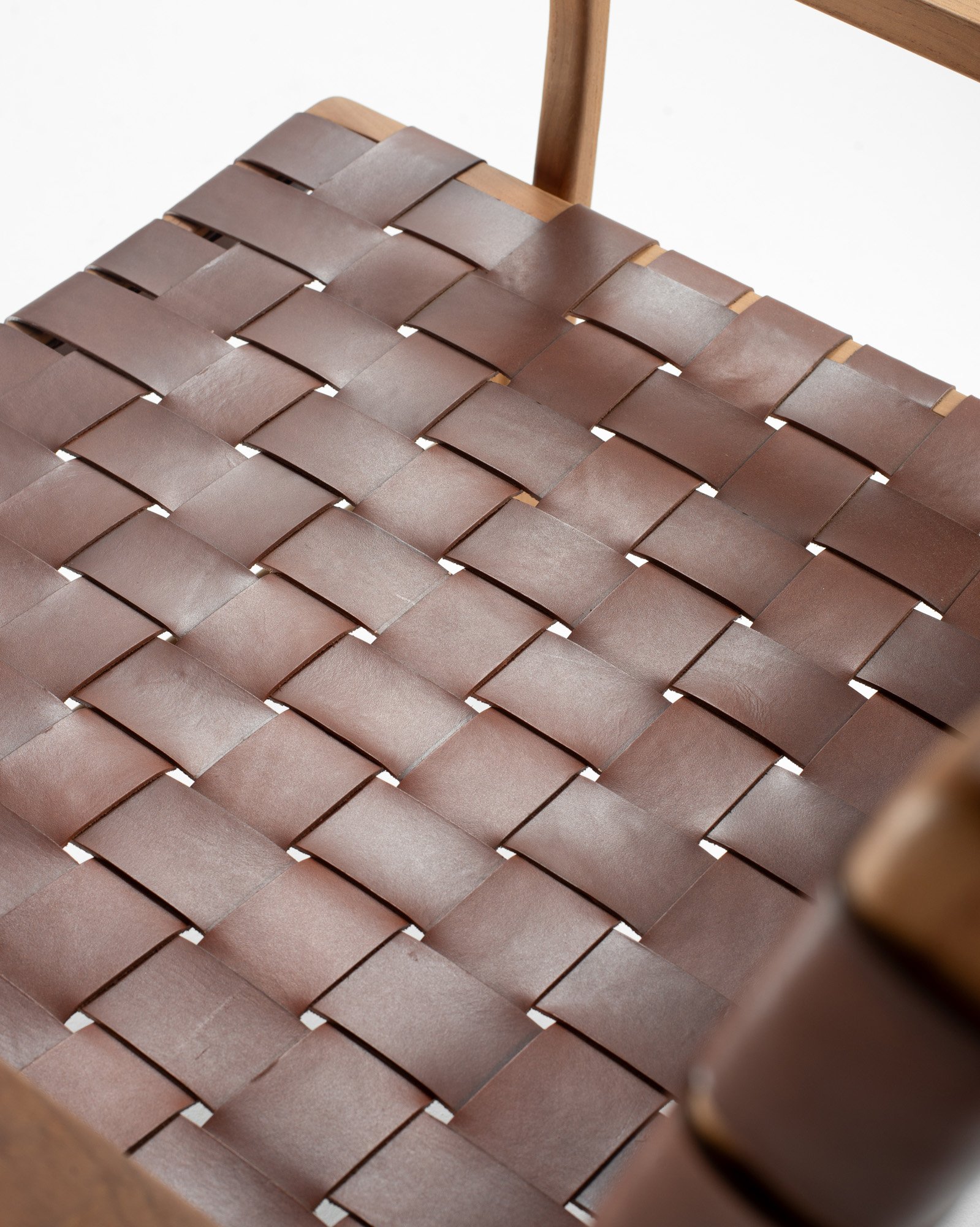 LEA Lounger Chair – Leather Thumbnail